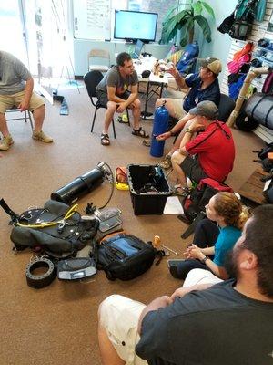 20,000 LeaguesScuba and Aquatics