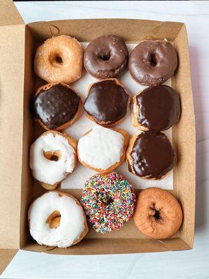 A dozen donuts, assorted