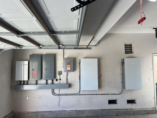 Full Home Battery Back Up utilizing 2 Tesla Powerwall 3.