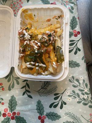 Ordered asada fries from them and had no asada. Lazy ass workers, completely forgot the main thing, the asada pendejos