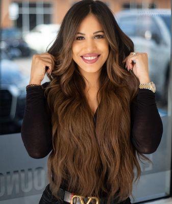 Krista Abad has over 18 years of expertise in applying hair extensions and hair toppers and specializes in fine or thinning hair.