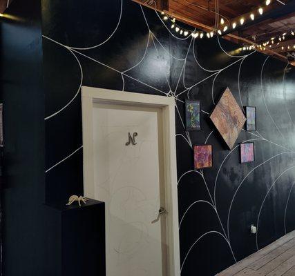 Look for the web of art