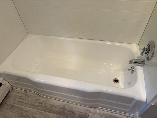 Superior Bathtub Refinishing Inc