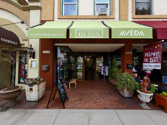 Coronado Bliss Salon - An AVEDA Lifestyle Salon