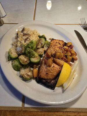 Tavern 1244 at Baron's Inn