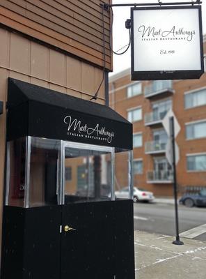 Universal Awnings & Signs