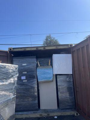 We stack it like Tetris -tight, safe, and space-saving!