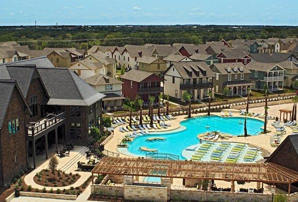 Resort-style pool | Cottages at College Station