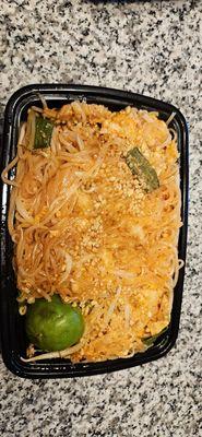 Chicken pad thai