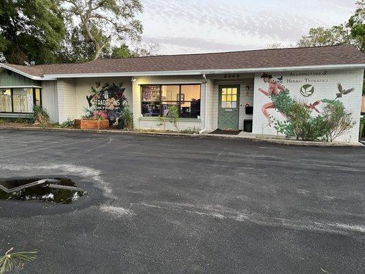 Acupuncture and Herbal Therapies and Traditions School of Herbal Studies