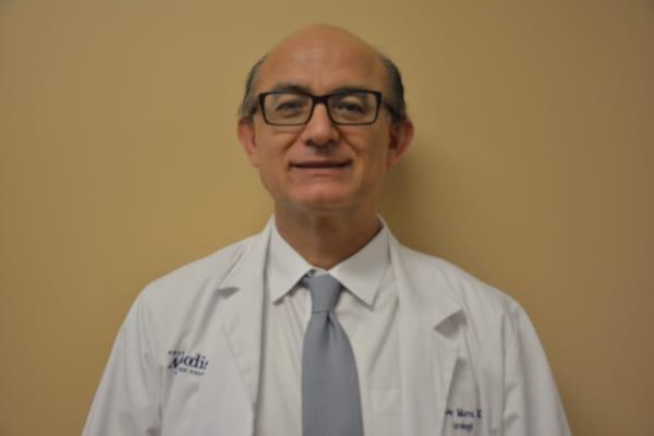 Salvador E Murra, MD