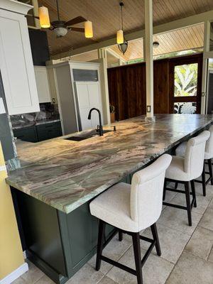 Quartzite countertop Emerald Green