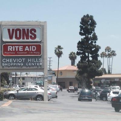 Cheviot Hills Shopping Centet