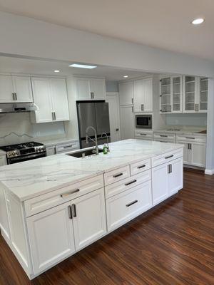 Diamond Edge Construction