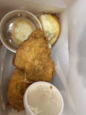 Lee's Famous Recipe Chicken