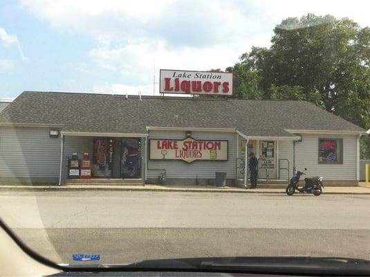 Lake Station Liquors