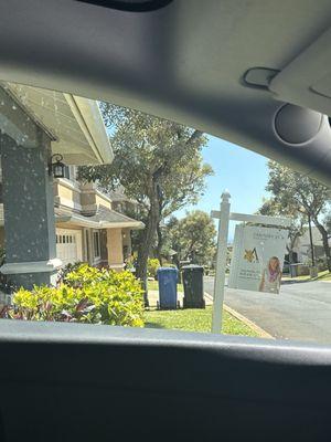 Photo of the best realtor sign. This is the sign you want in your lawn.