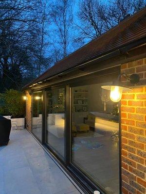 Spinning Electrician Service