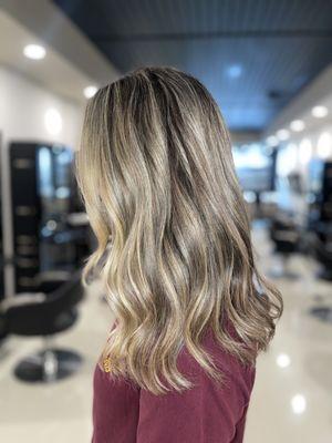 Full head of foilyage. This looks gently lived in, and allows her to go months and months between appointments.