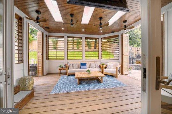 Customer Exterior Trex and Cedar Enclosure