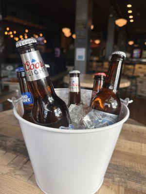 Brick’s Downtown Bar & Grill