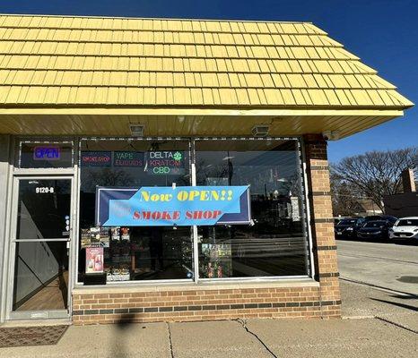 Smokey World Smoke Shop