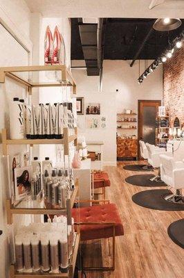 Mane Alley Color & Extension Bar