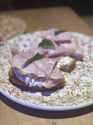 Ham and burrata toast