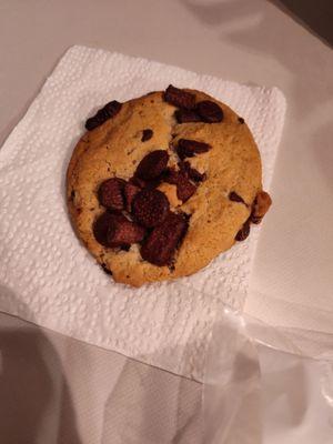 Big cookie. Chocolate chip.