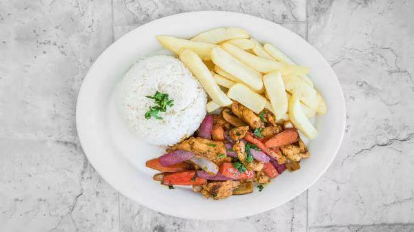 Lomo Saltado de Pollo