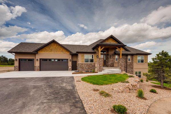 Custom one of a kind on 2.5 acres