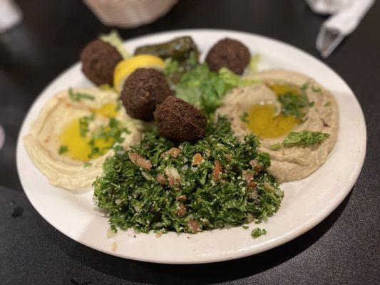 *مطعم القدس* Jerusalem Restaurant