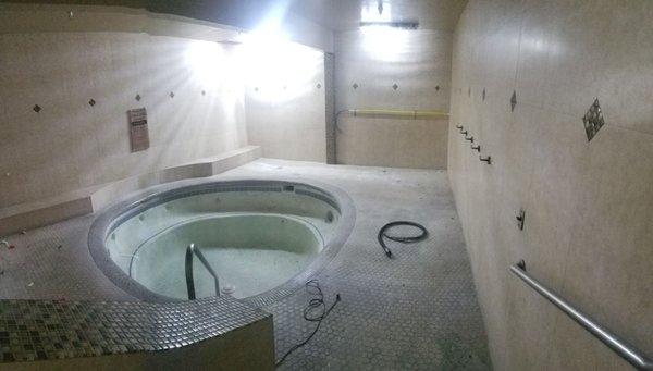 Abruptly closed their hot tubs without notice, another f**k you from ownership and management