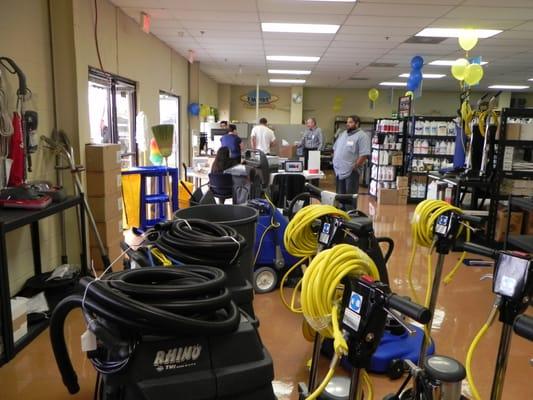 Equipment, Floor Machines, Extractors, Wet/Dry, Vacuums, Air Movers