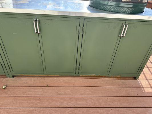 Bottom frame deformed and rusting