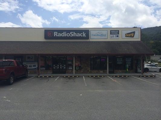 RadioShack of Newland