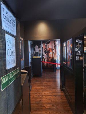 Dad's Place - A Chicago Gathering Spot