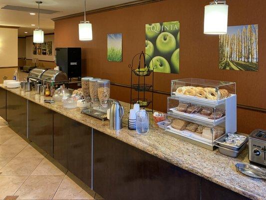 La Quinta Inn & Suites by Wyndham Bentonville