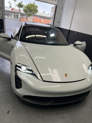 Porsche windshield repair El Cajon