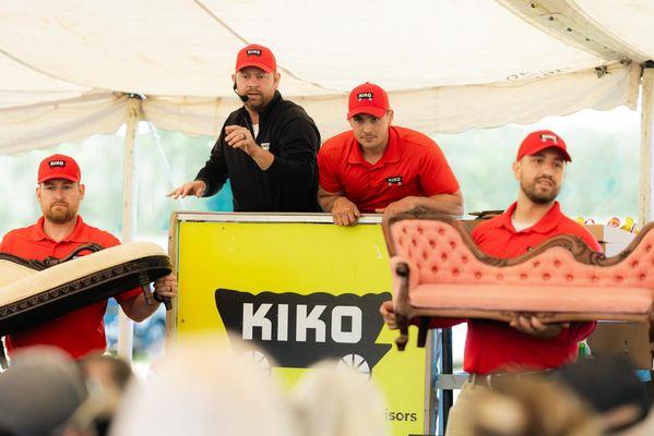 Auctioneers in action