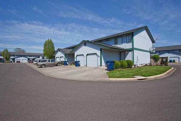 Chapel Creek Townhouses