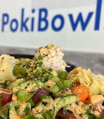 Large bowl, ahi tuna w/ the works