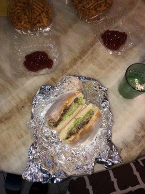 18TH Ave Deli grocery
