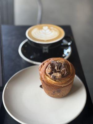 Tiramisu Cruffin and Gingerbread latte