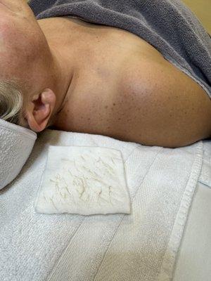 Smooth,radiant skin starts here-reveal your glow with our Dermaplane Facial!