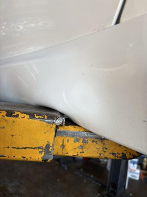 I went In to get an oil change n all this happened . Very unprofessional would not trust this shop.