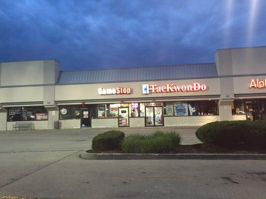 Store-Front in the Penfield Top's Plaza.