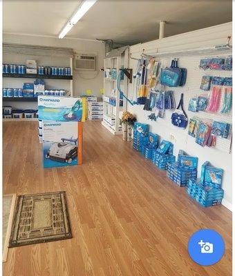 Come visit Maryville's newest pool supply store for all of your pool supplies..chemicals, liners, pool kits ...sales, service and install
