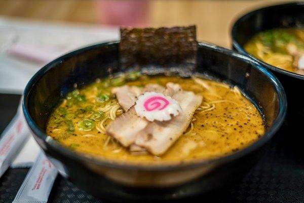 Black ramen (warning: contains noods)