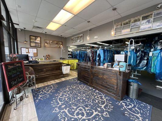 Lloyd's Dry Cleaners